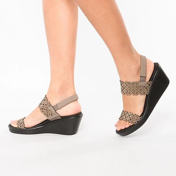 Skechers Rumble On Sassy Dayz Keilsandaletten - Taupe 4 Skechers Rumble On Sassy Dayz Keilsandaletten - Taupe – Bild 2